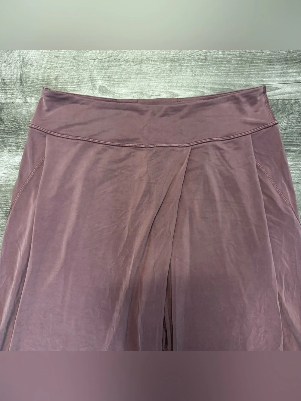 lululemon athletica pre owned